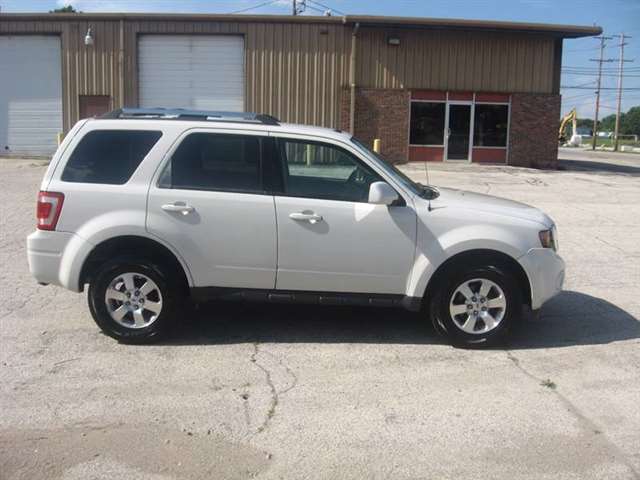 2009 Ford Escape Limited 4dr SUV V6